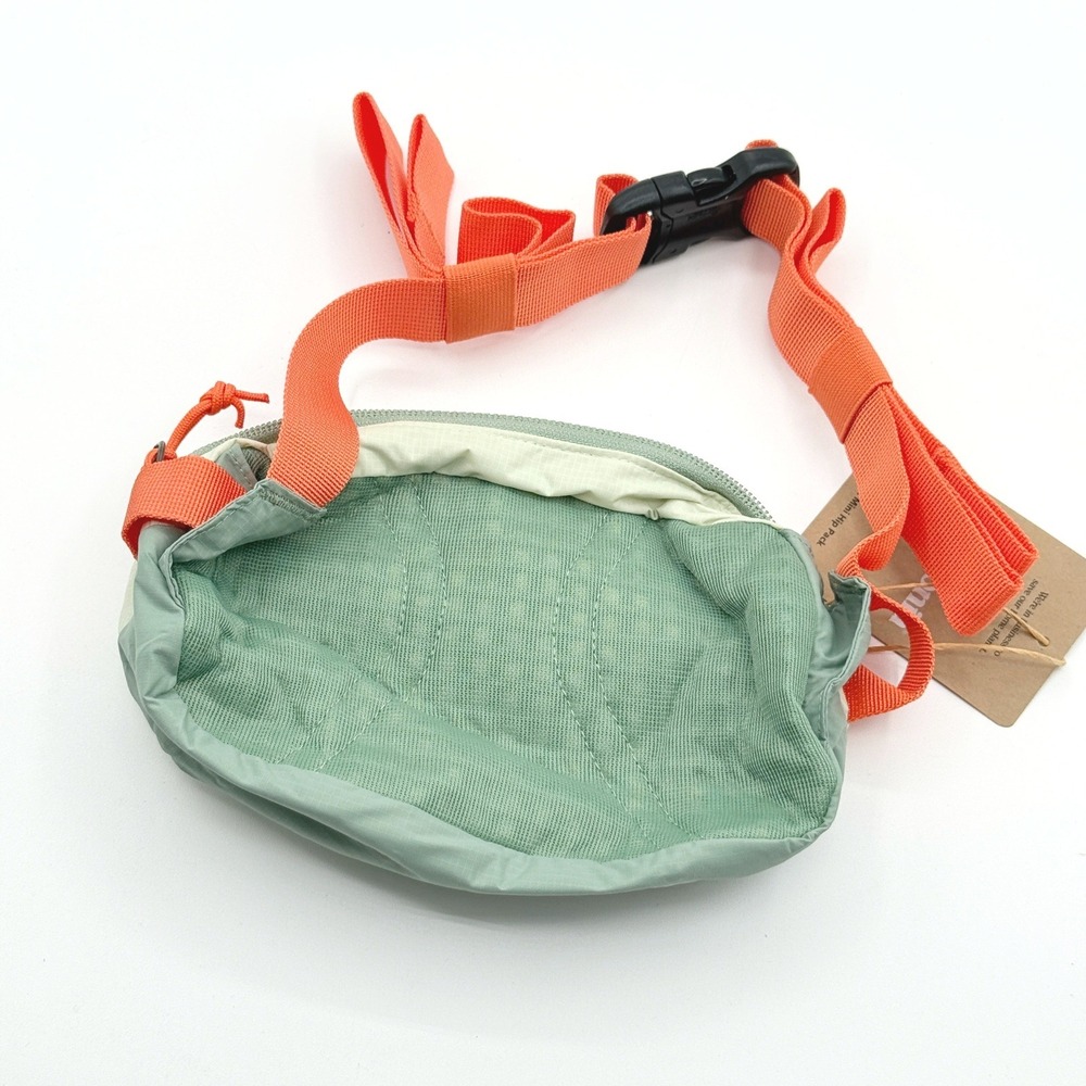 Patagonia Terravia Mini Hip Pack 1L Lichen Green 49447 Hip Belt Bag NEW - Picture 3 of 11